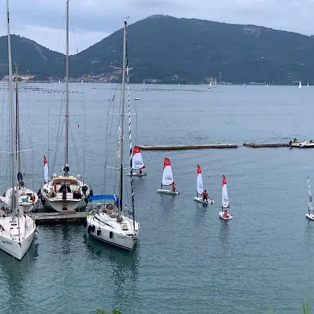 Scuola Di Mare Santa Teresa Guest house Lerici