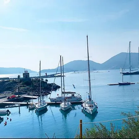 Scuola Di Mare Santa Teresa * Lerici