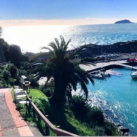 Scuola Di Mare Santa Teresa